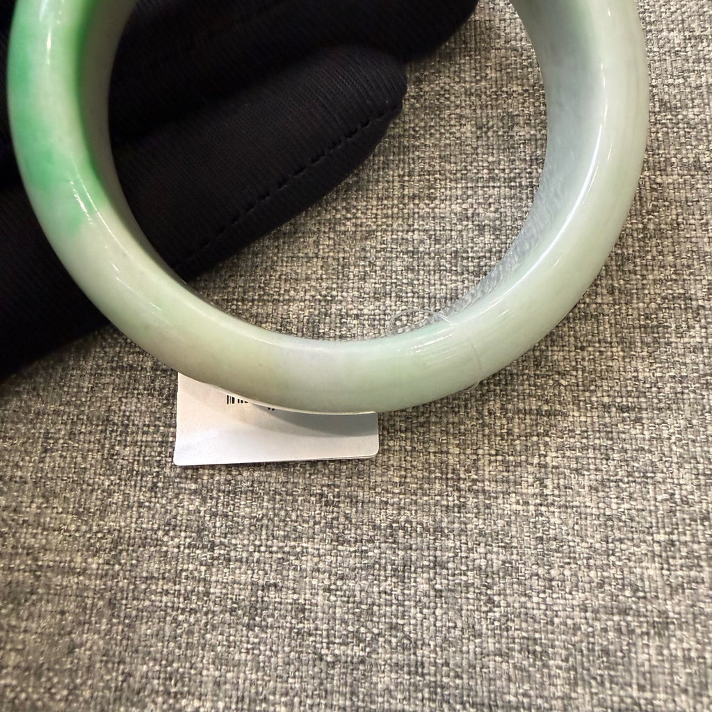 翡翠 Bangle