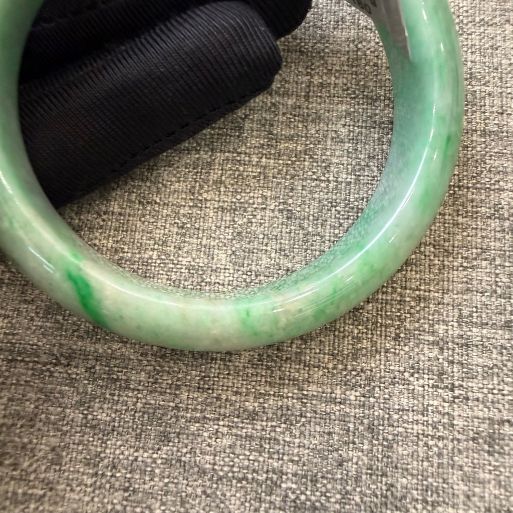 翡翠 Bangle