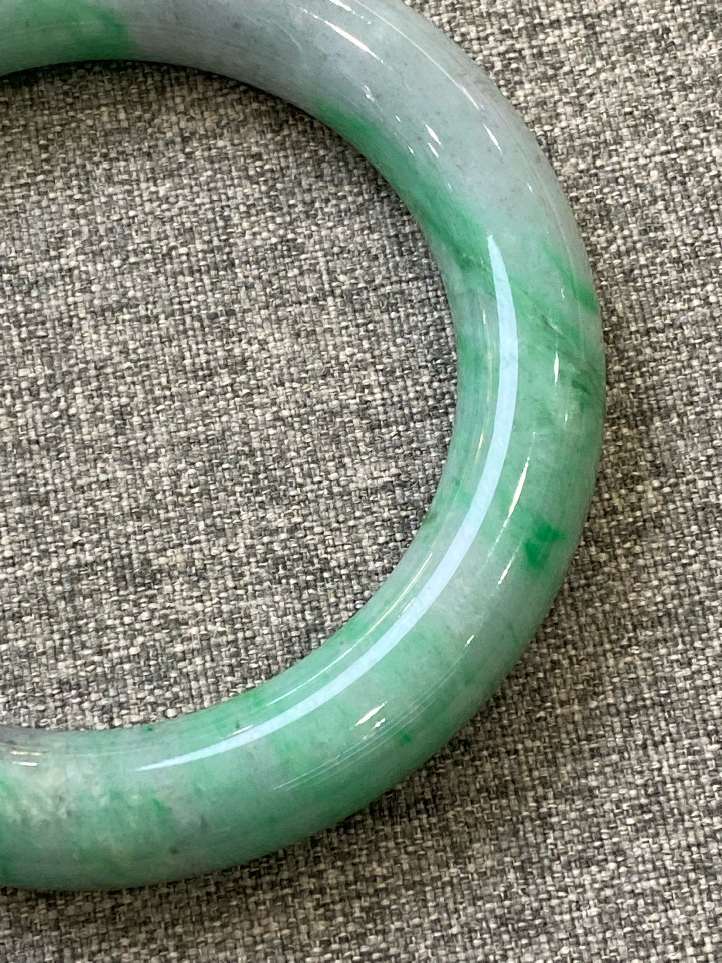 翡翠 Bangle