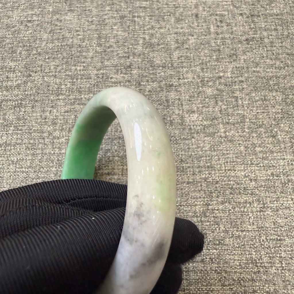 翡翠 Bangle
