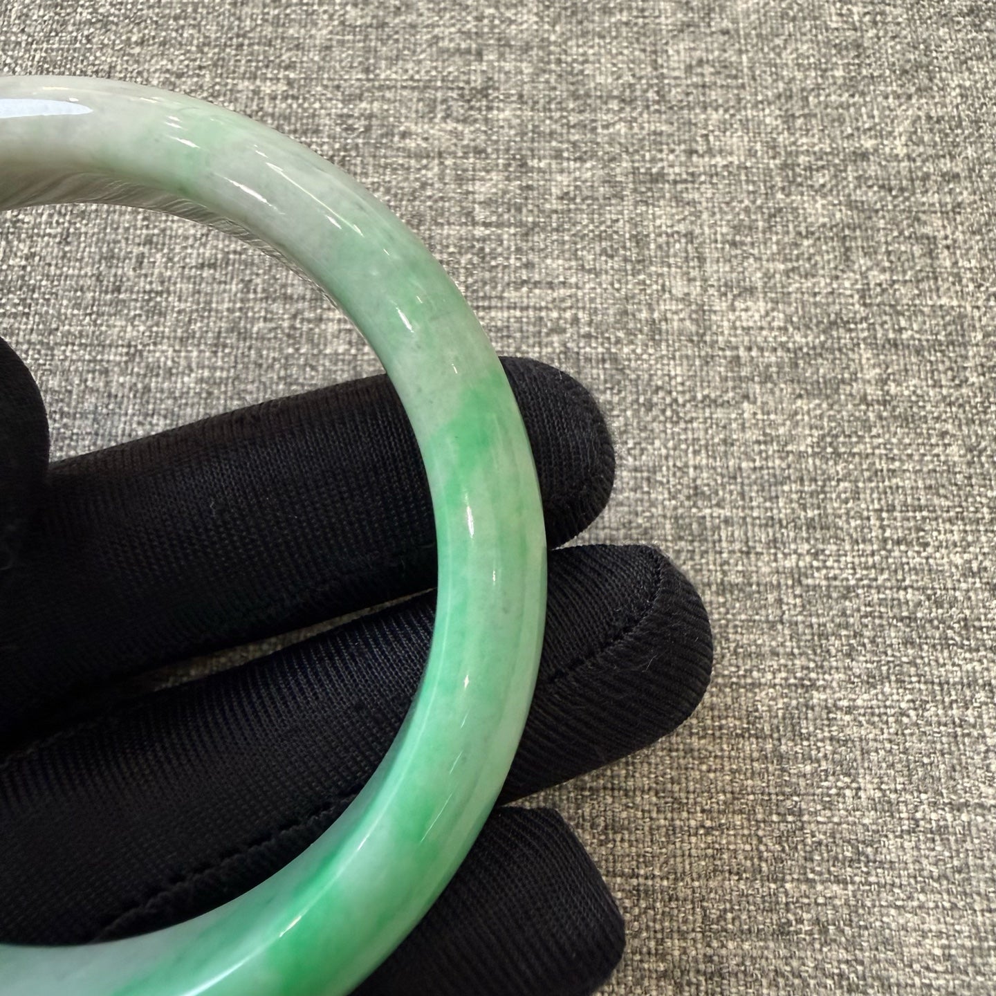 翡翠 Bangle