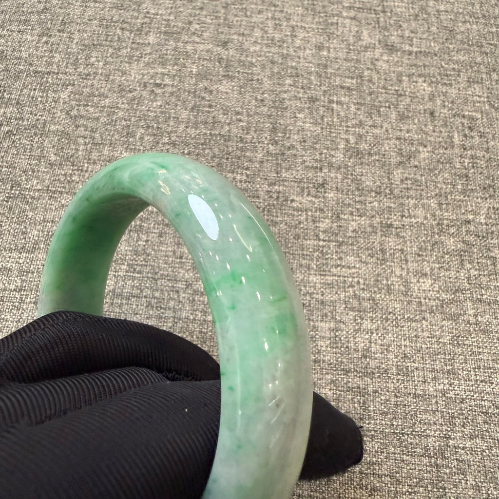 翡翠 Bangle