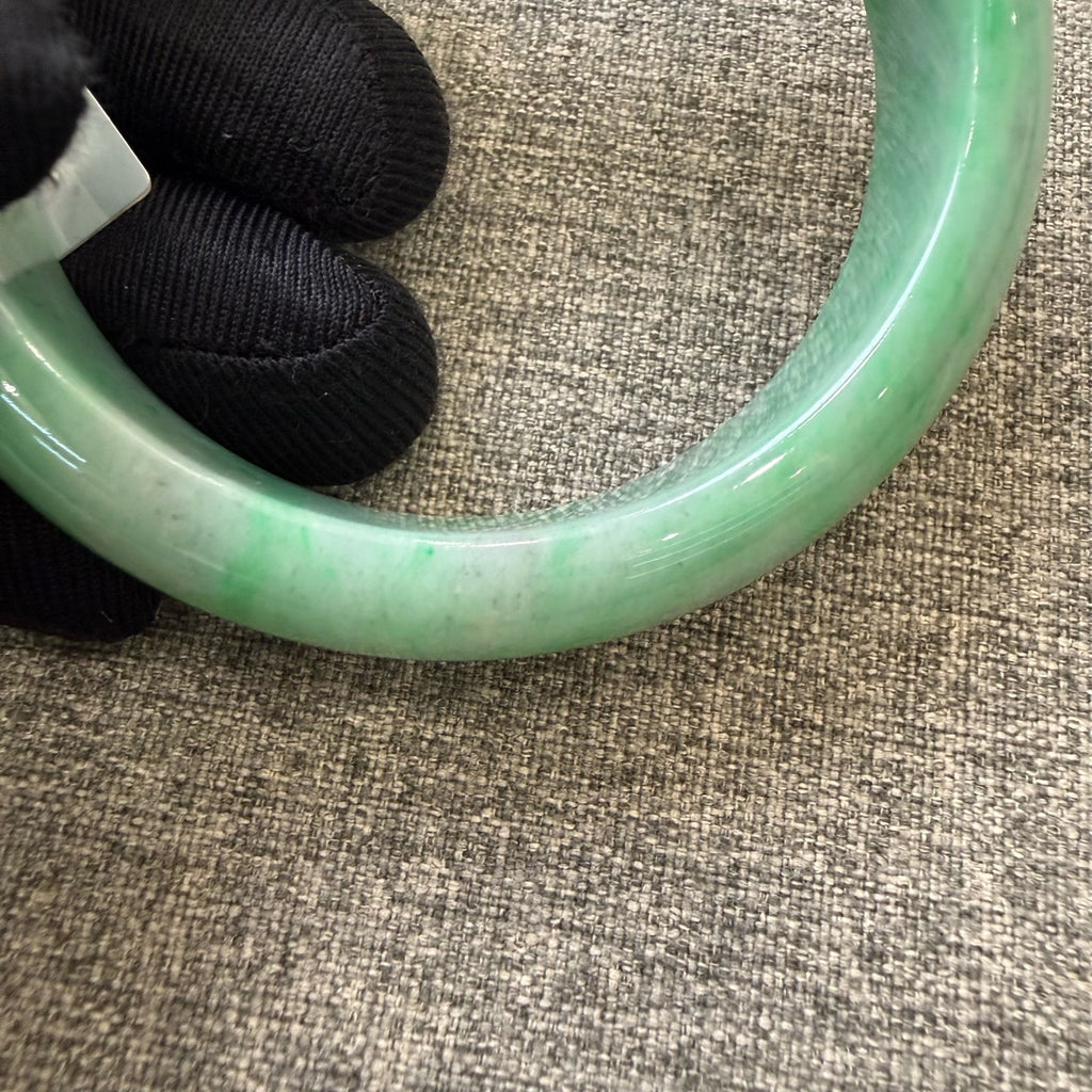 翡翠 Bangle
