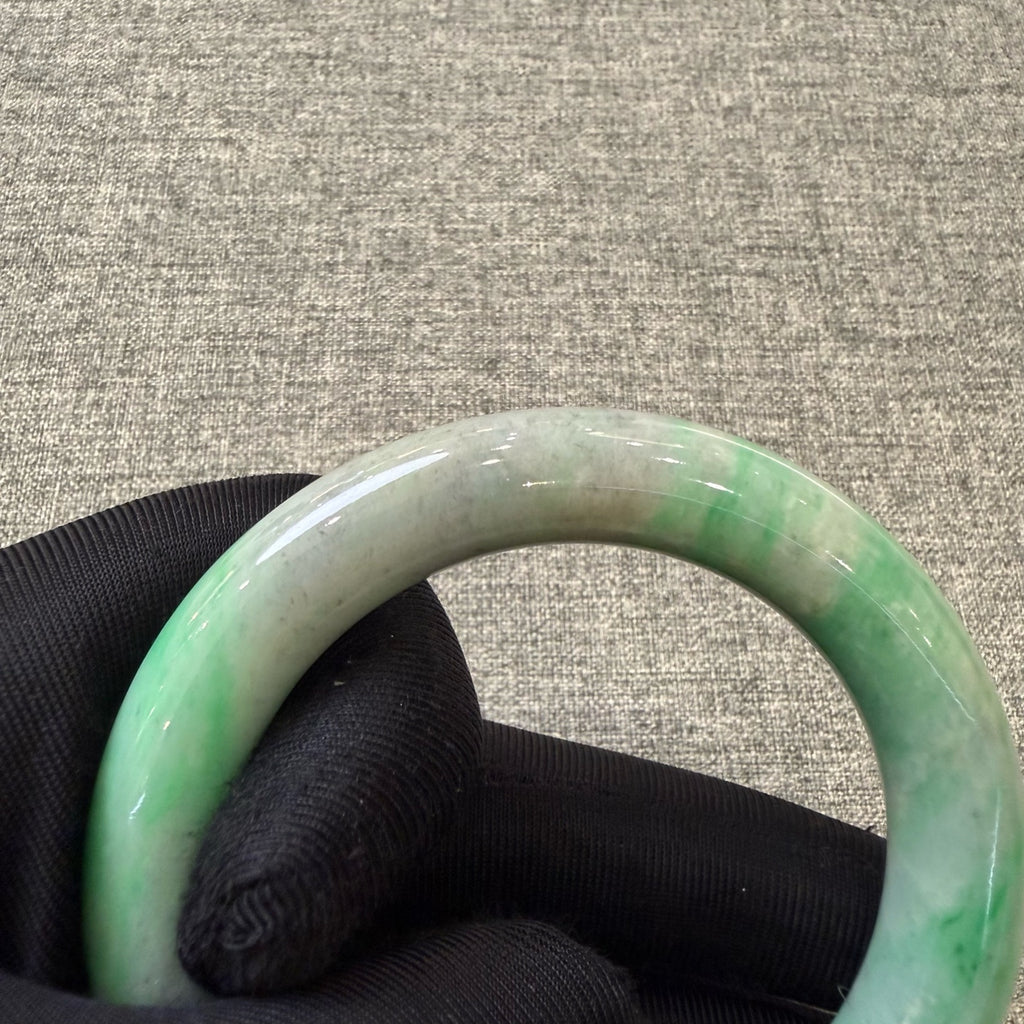 翡翠 Bangle