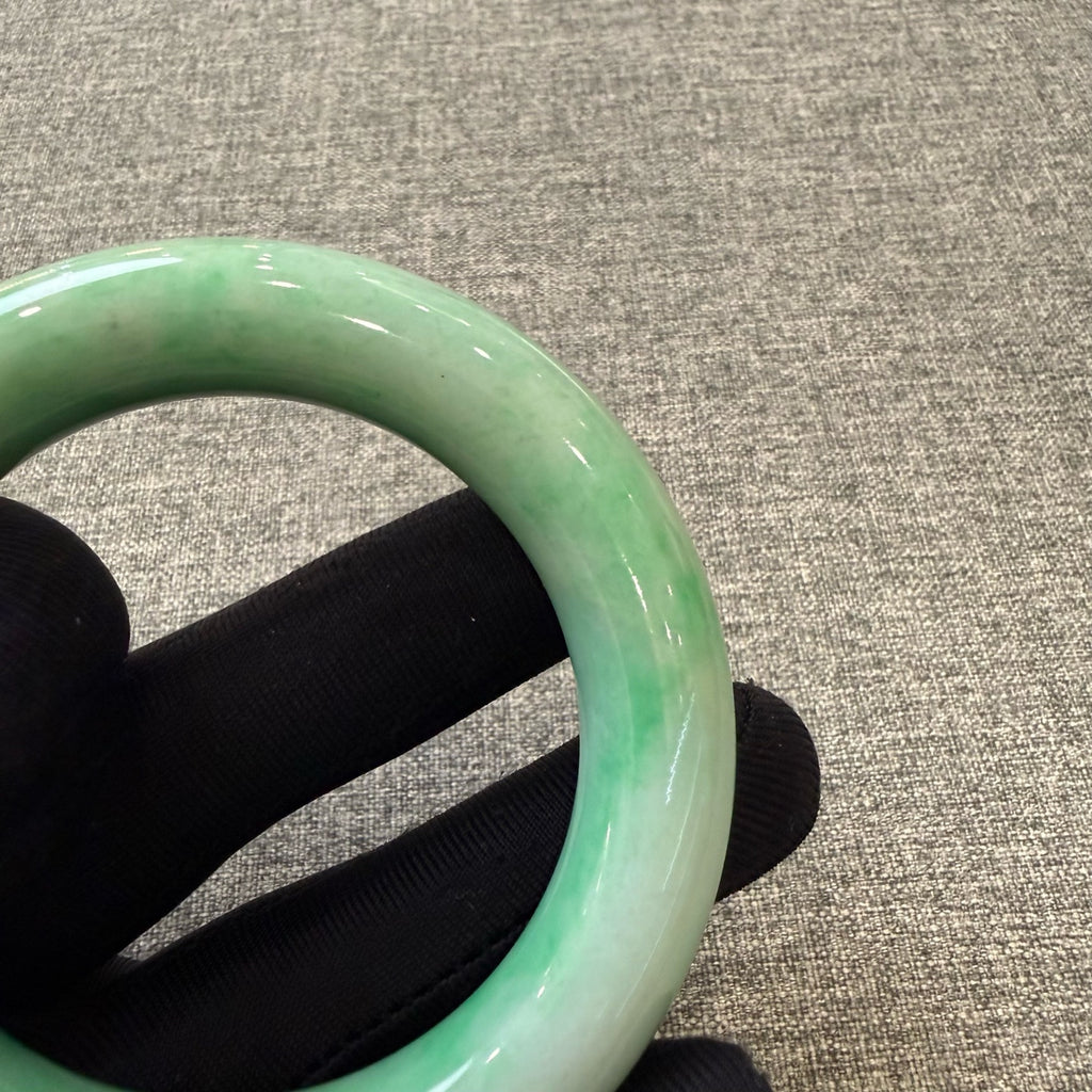 翡翠 Bangle