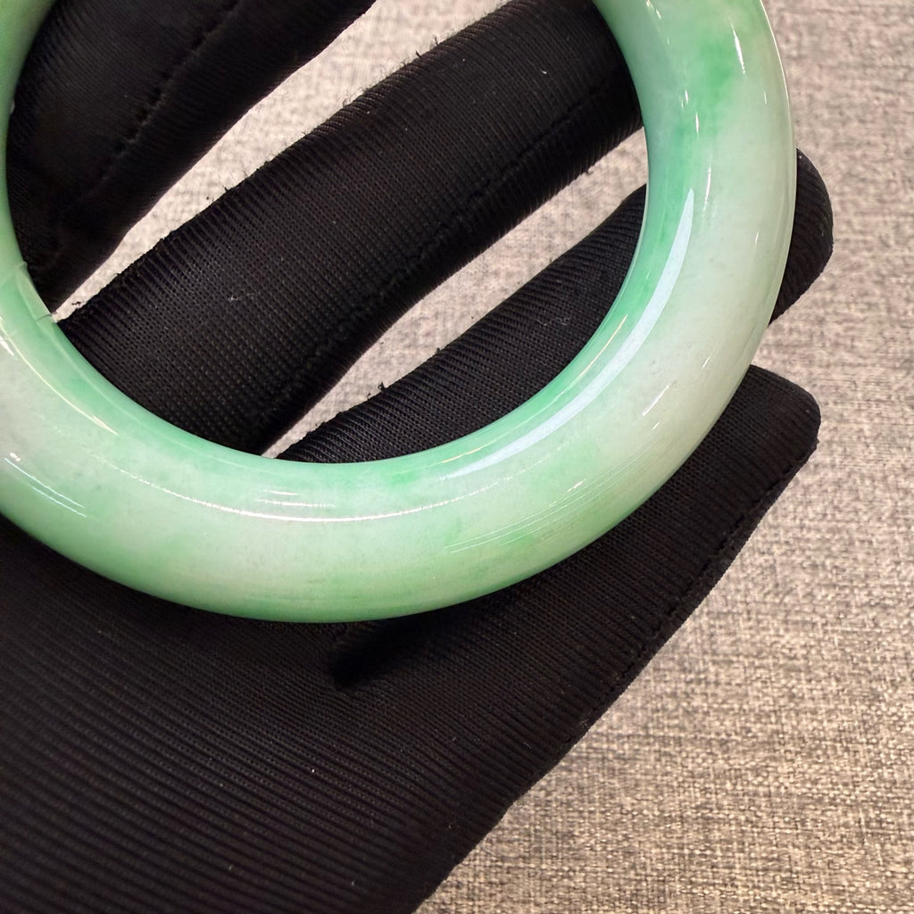 翡翠 Bangle