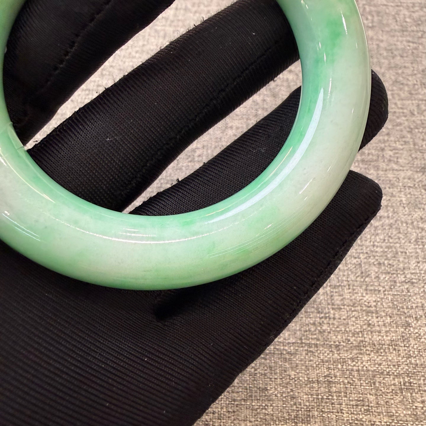 翡翠 Bangle
