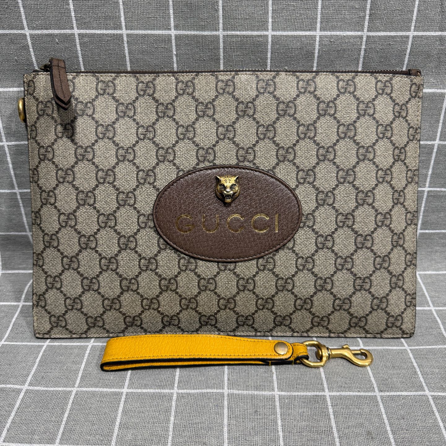 Gucci Neo Vintage GG Supreme canvas clutch bag Canvas Beige Clutch 473956 K9GOT 8861