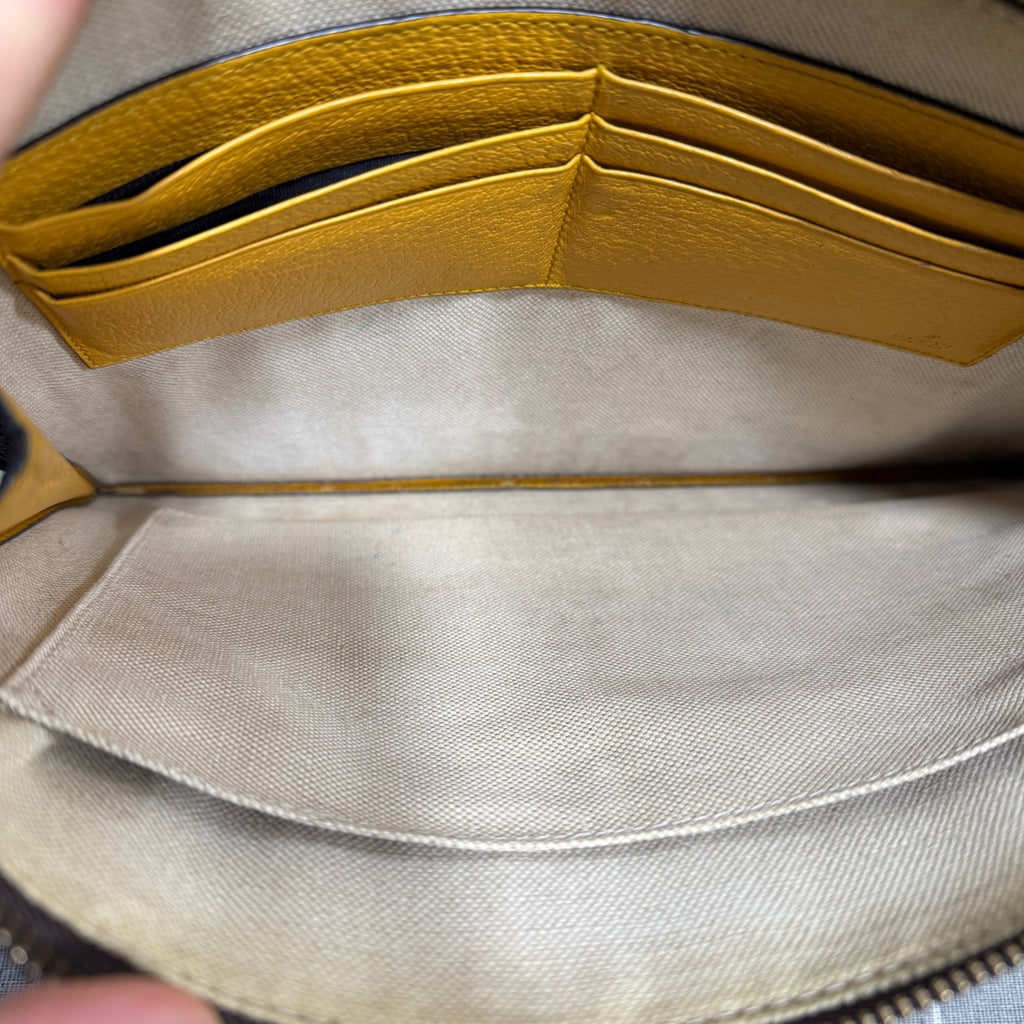Gucci Neo Vintage GG Supreme canvas clutch bag Canvas Beige Clutch 473956 K9GOT 8861