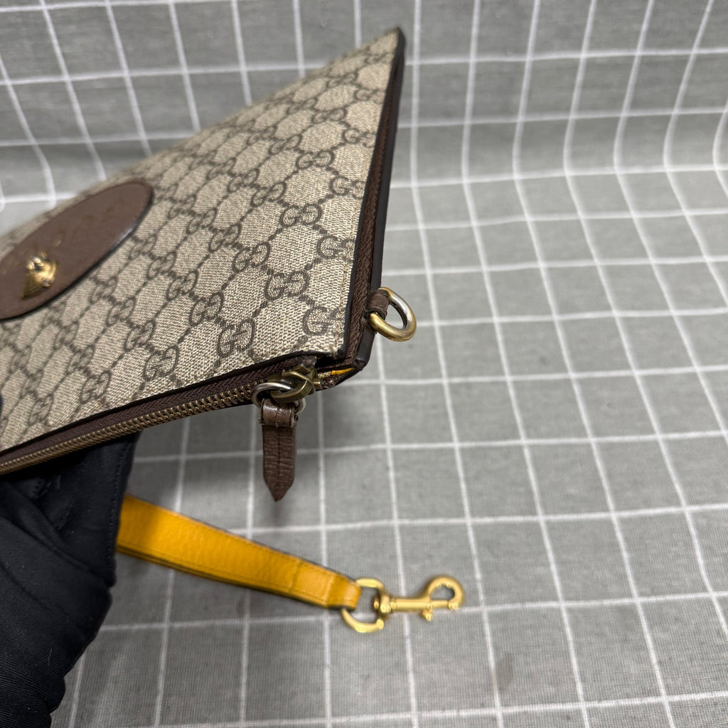 Gucci Neo Vintage GG Supreme canvas clutch bag Canvas Beige Clutch 473956 K9GOT 8861
