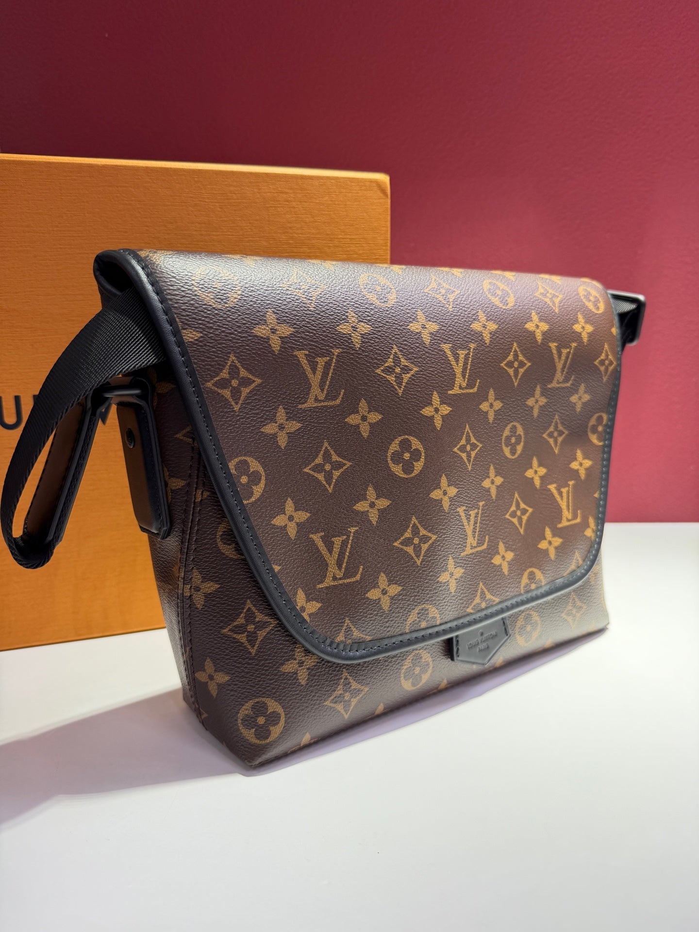 Louis Vuitton Shoulder Bag