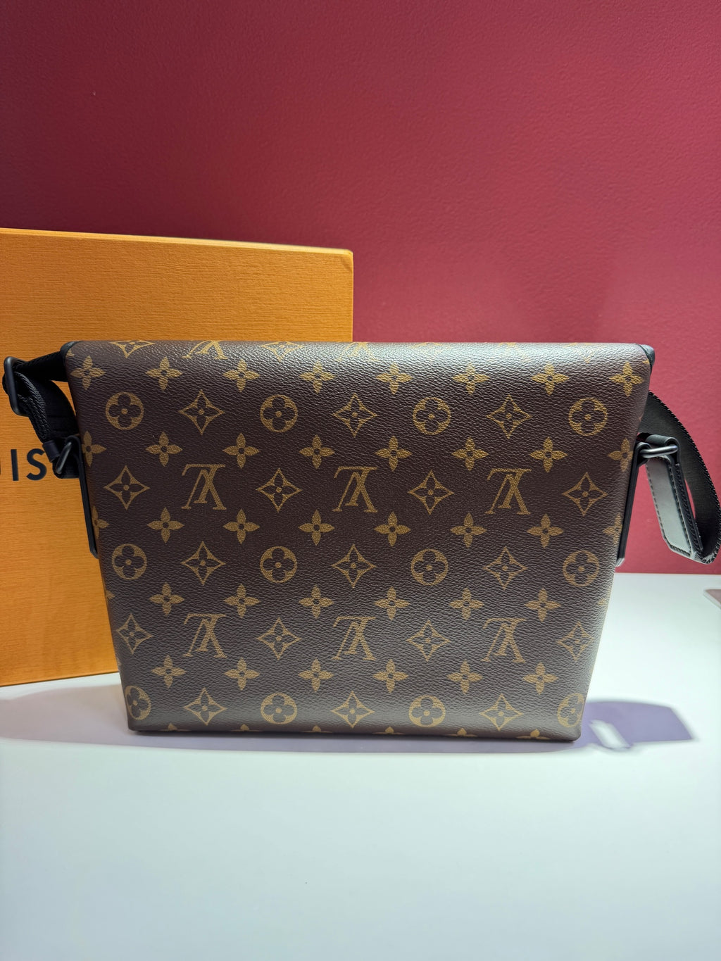 Louis Vuitton Shoulder Bag
