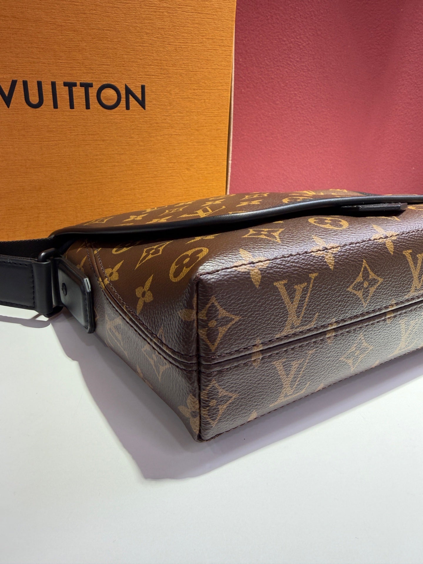 Louis Vuitton Shoulder Bag