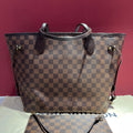 Louis Vuitton Brown 31 x 28 x 14 N41358