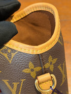 Louis Vuitton Fold Me Canvas M80874