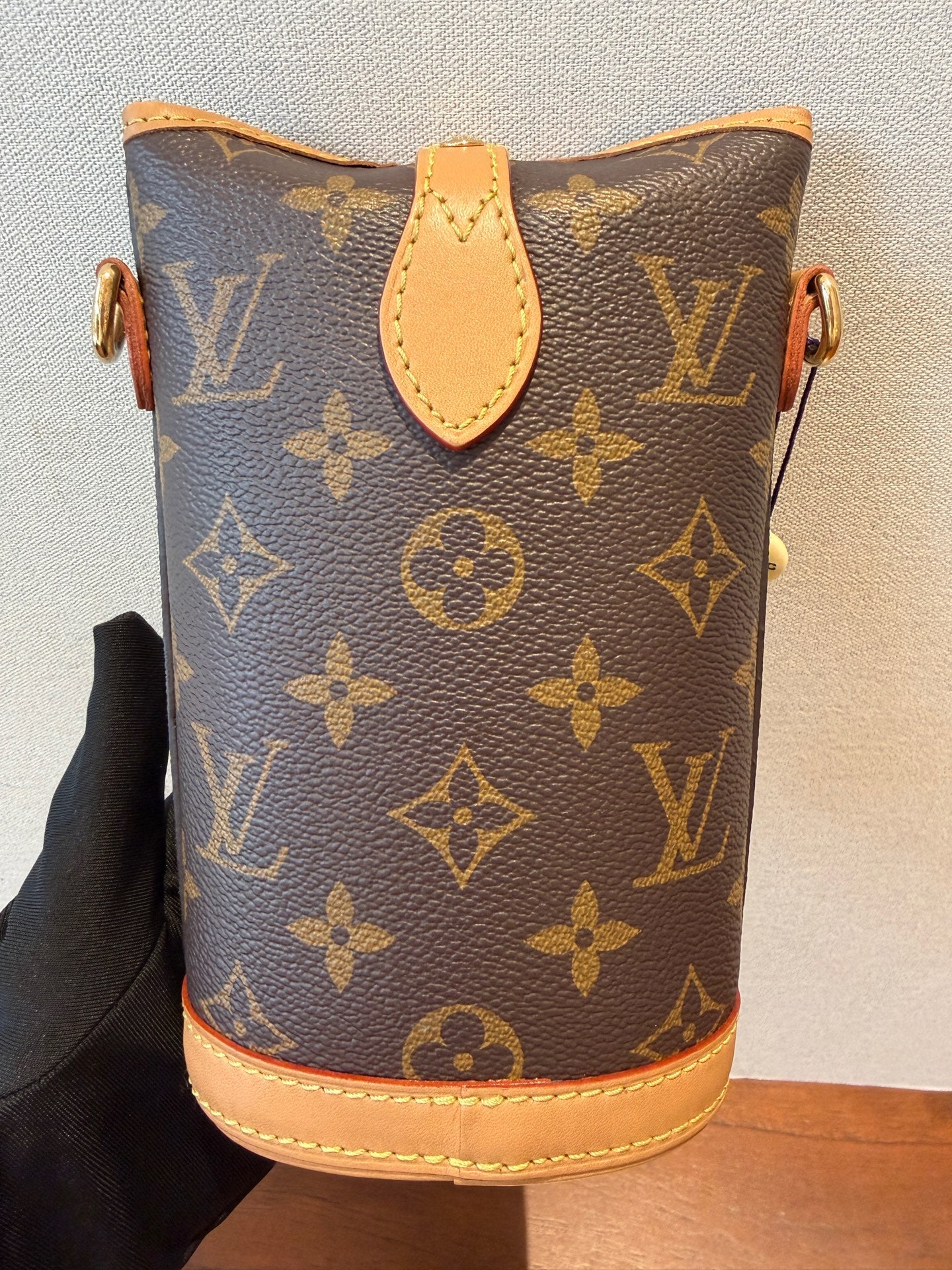 Louis Vuitton Fold Me Canvas M80874