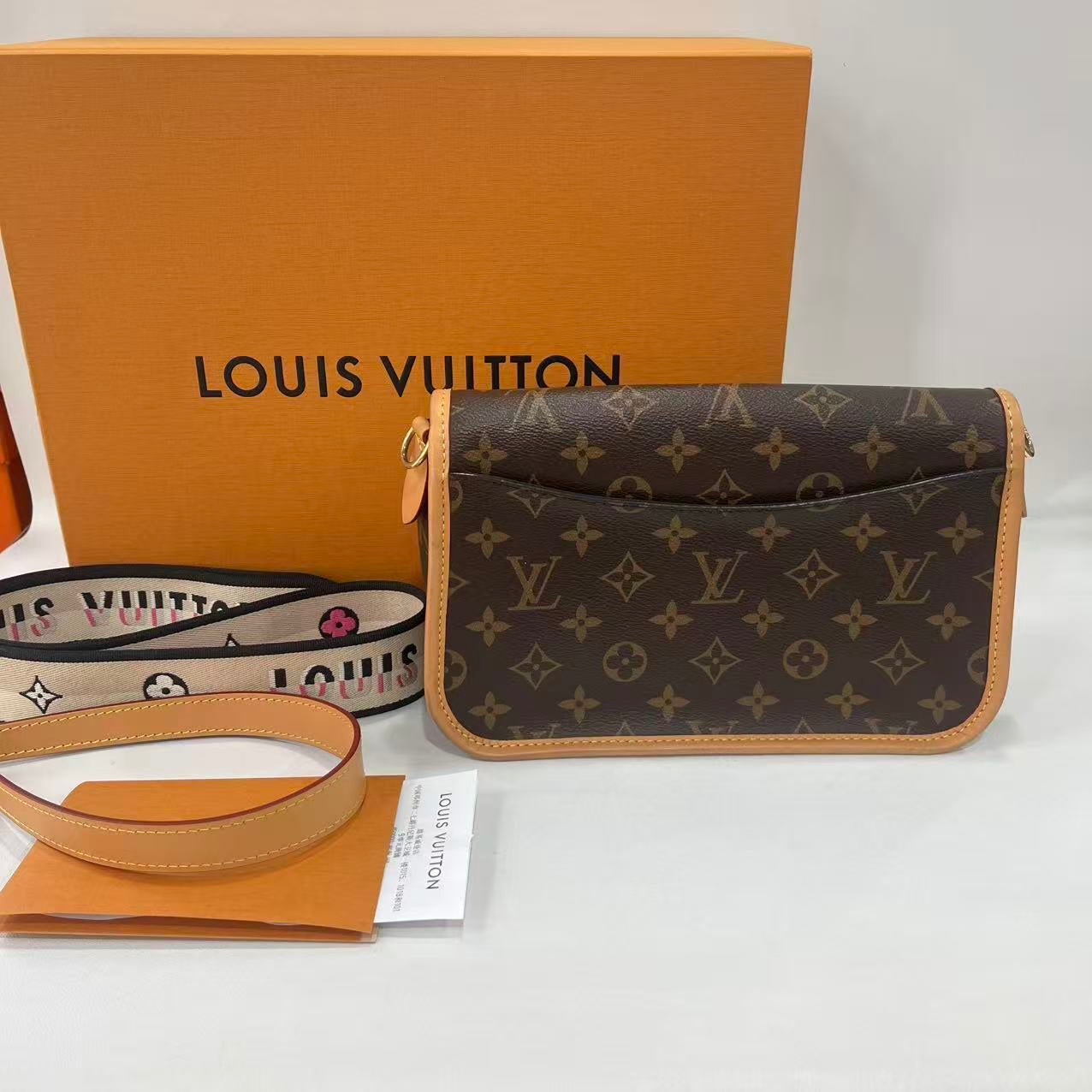 Louis Vuitton Shoulder Bag