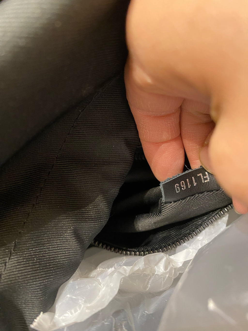 Louis Vuitton 31.0x 42.0x 21.0 cm M44615