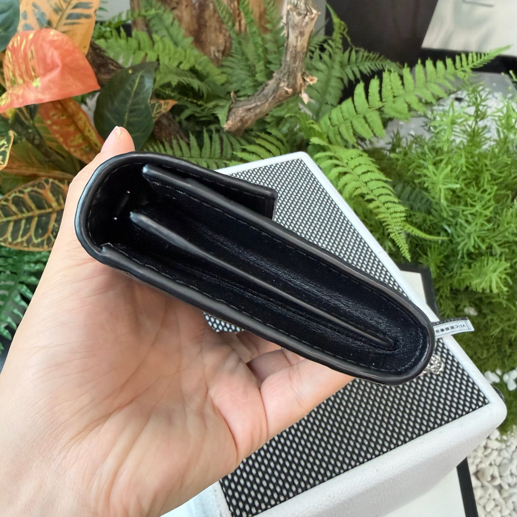 MCM Black