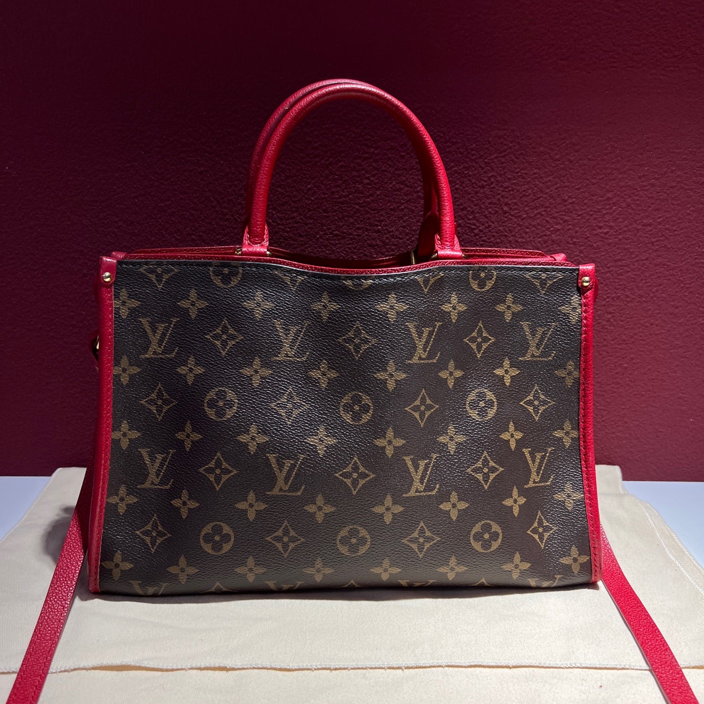 Louis Vuitton Red 32x 21x 13 cm M43433