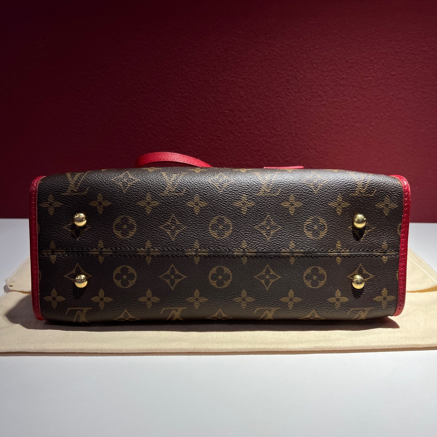 Louis Vuitton Red 32x 21x 13 cm M43433