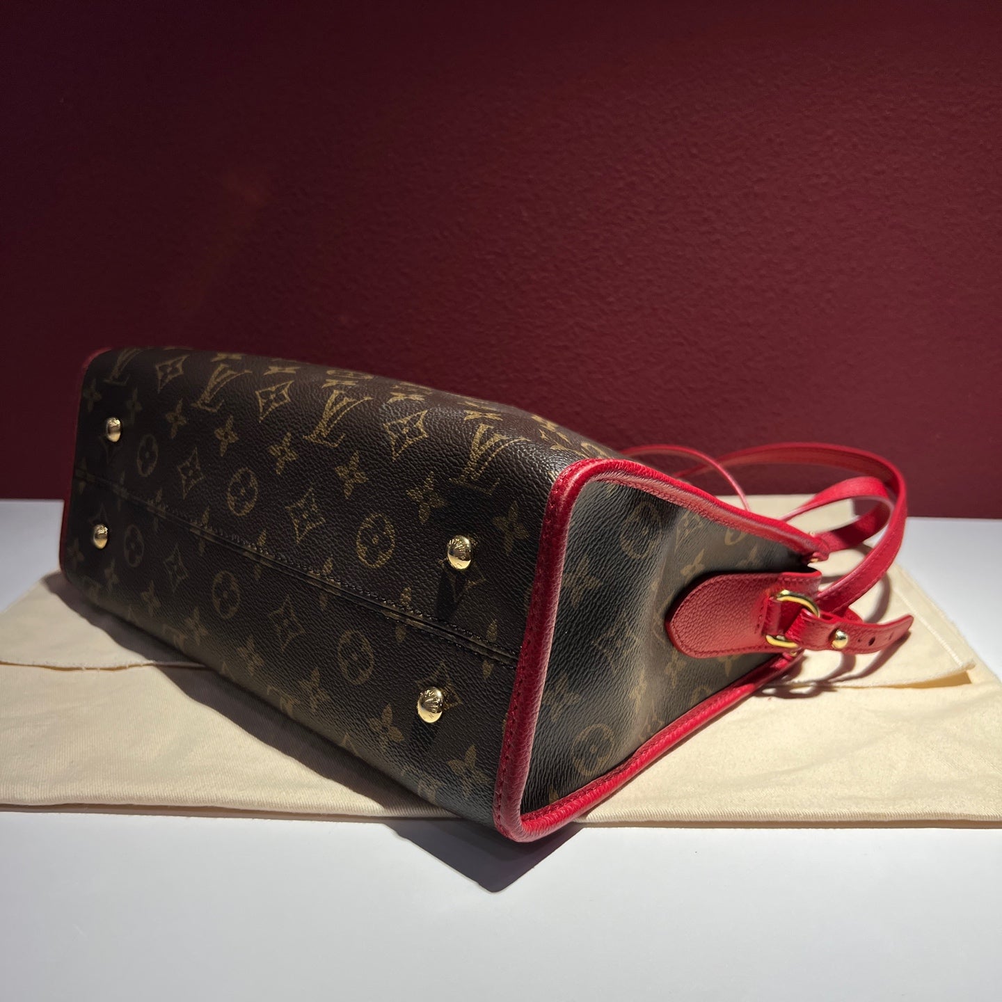 Louis Vuitton Red 32x 21x 13 cm M43433