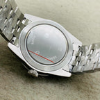 Tudor Junjue Sunday Calendar Model Silver Automatic (self-winding) watch 39 millimeters m56000-0003