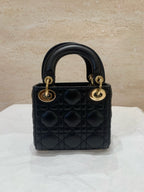Dior Dimensions: 12 x 10.2 x 5 cm (length x height x width); shoulder strap length: 90–105 cm; length from the top of the shoulder strap to the top of the bag: 45–51 cm. S0856ONGE_M900