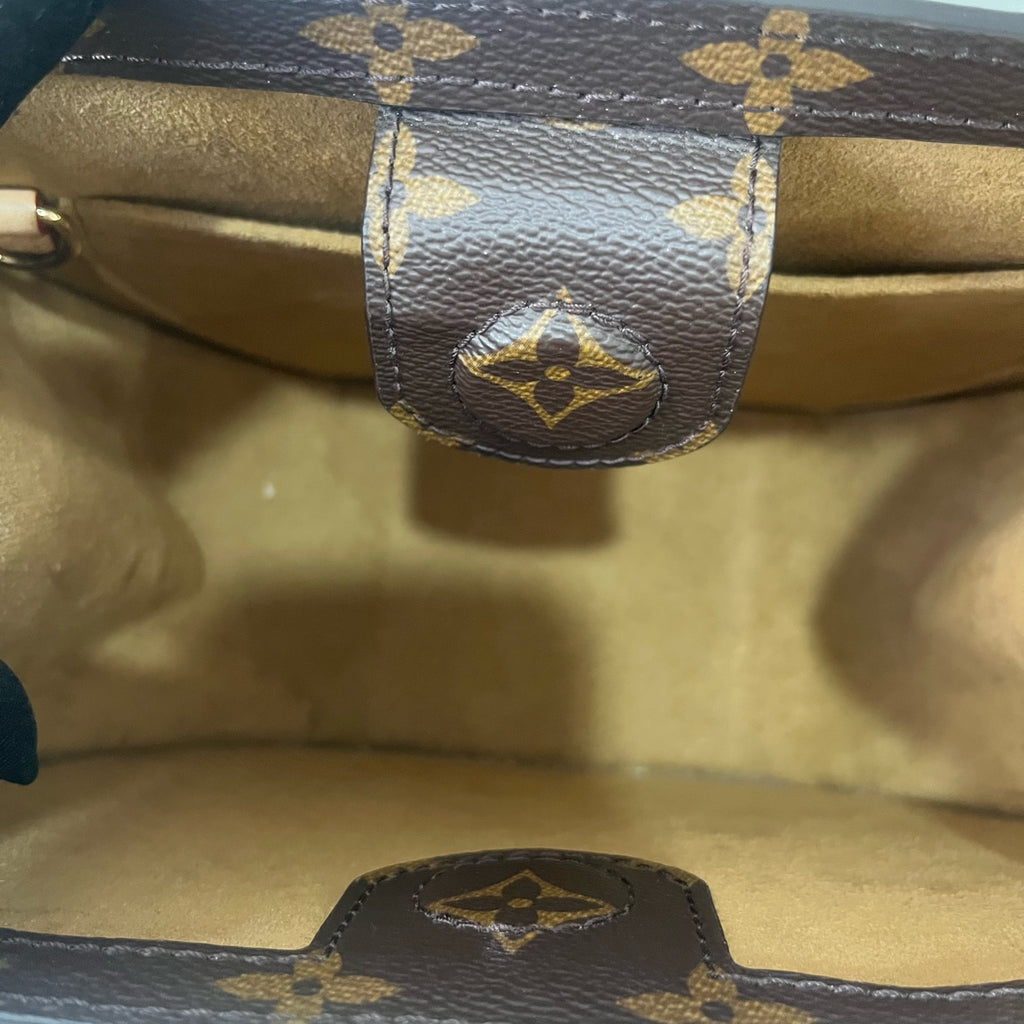 Louis Vuitton Crossbody