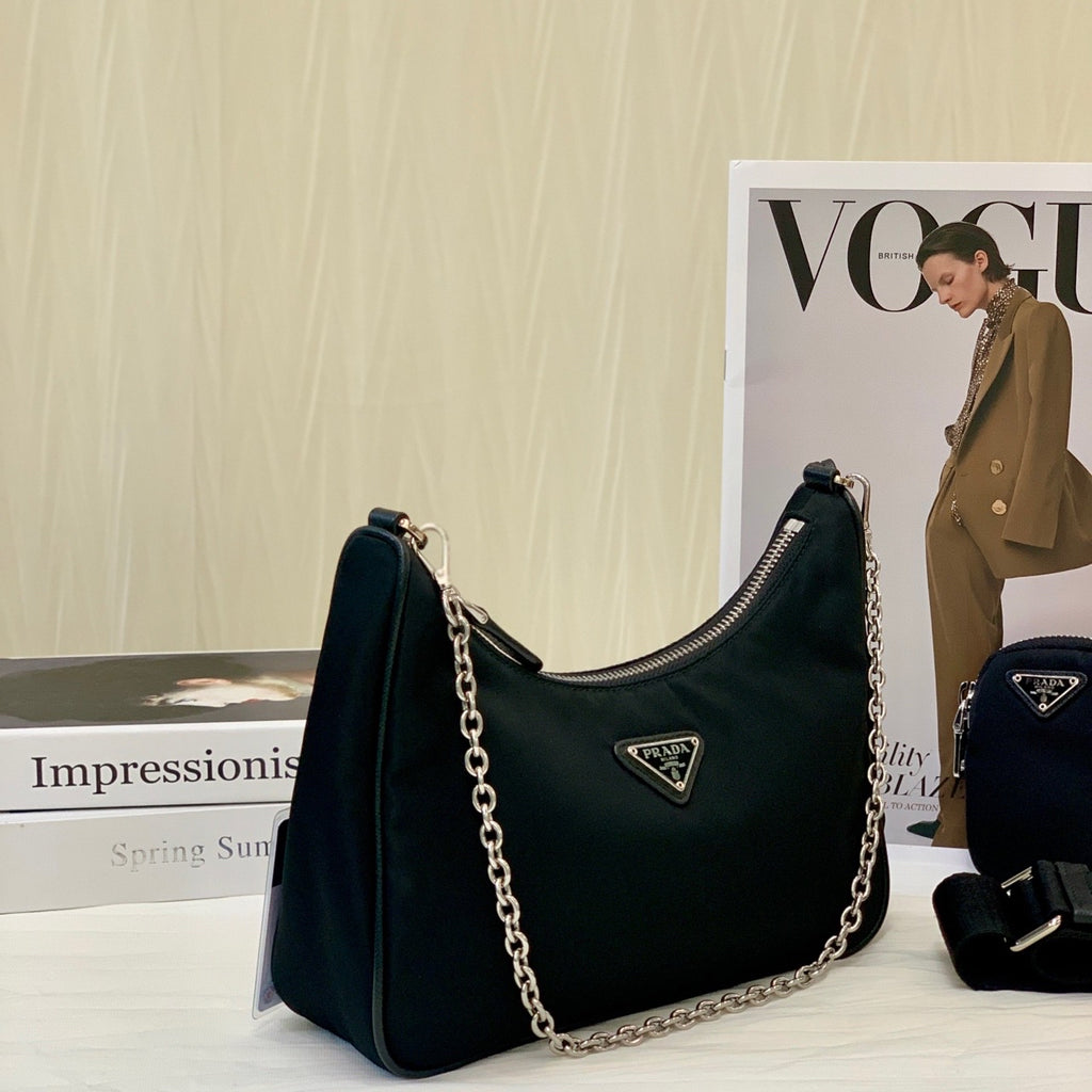 PRADA Prada Re-Edition 2005 Recycled Nylon and Saffiano Leather Handbag Black 18×22×6cm 1BH204_R064_F0002_V_WRK