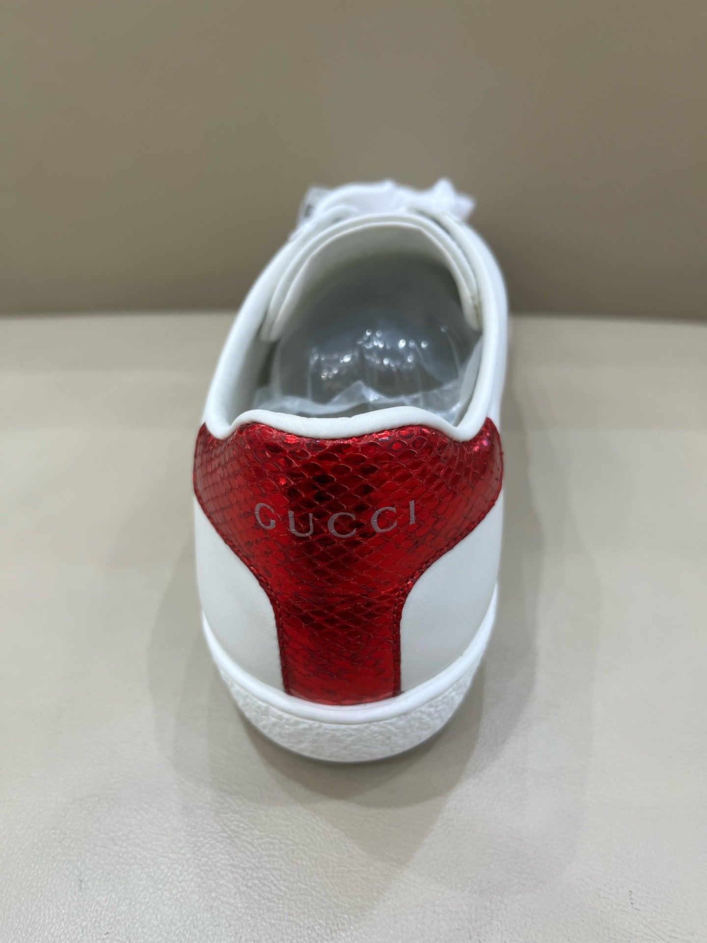Gucci |34 IT|34.5 IT|35 IT|35.5 IT|36 IT|36.5 IT|37 IT|3 431920-A38G0-9064