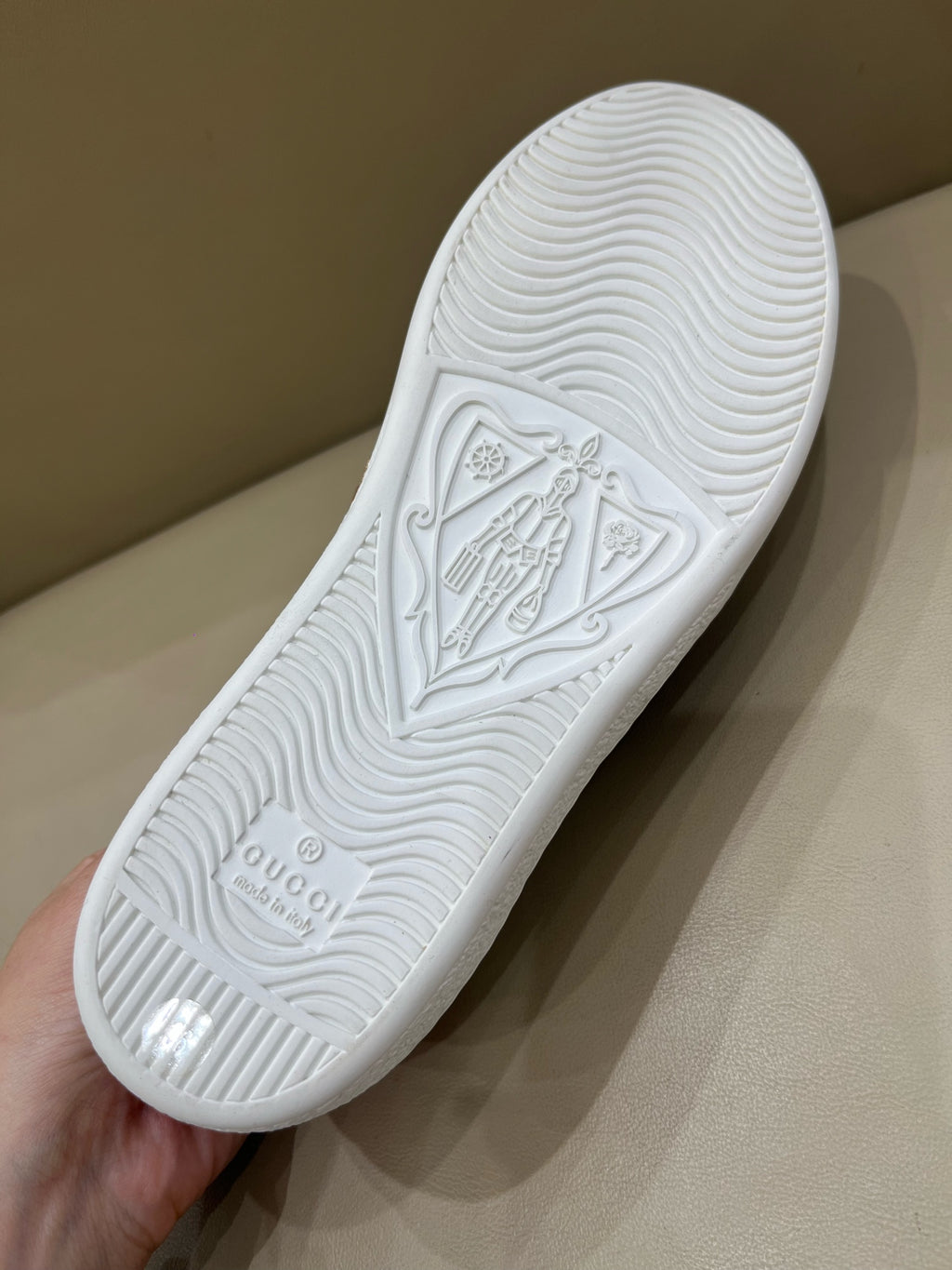 Gucci |34 IT|34.5 IT|35 IT|35.5 IT|36 IT|36.5 IT|37 IT|3 431920-A38G0-9064