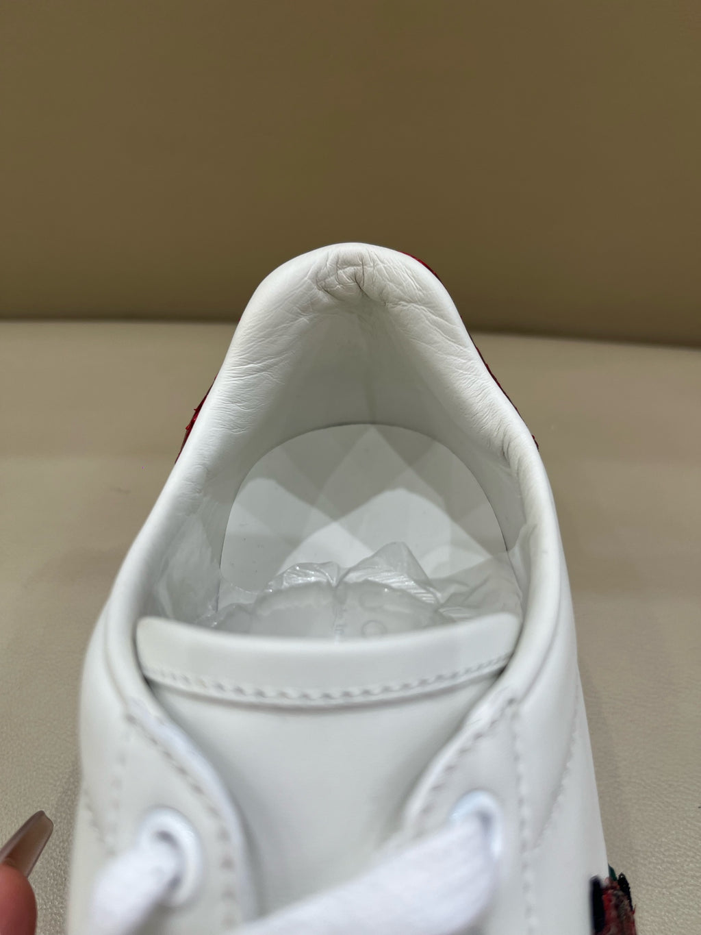 Gucci |34 IT|34.5 IT|35 IT|35.5 IT|36 IT|36.5 IT|37 IT|3 431920-A38G0-9064
