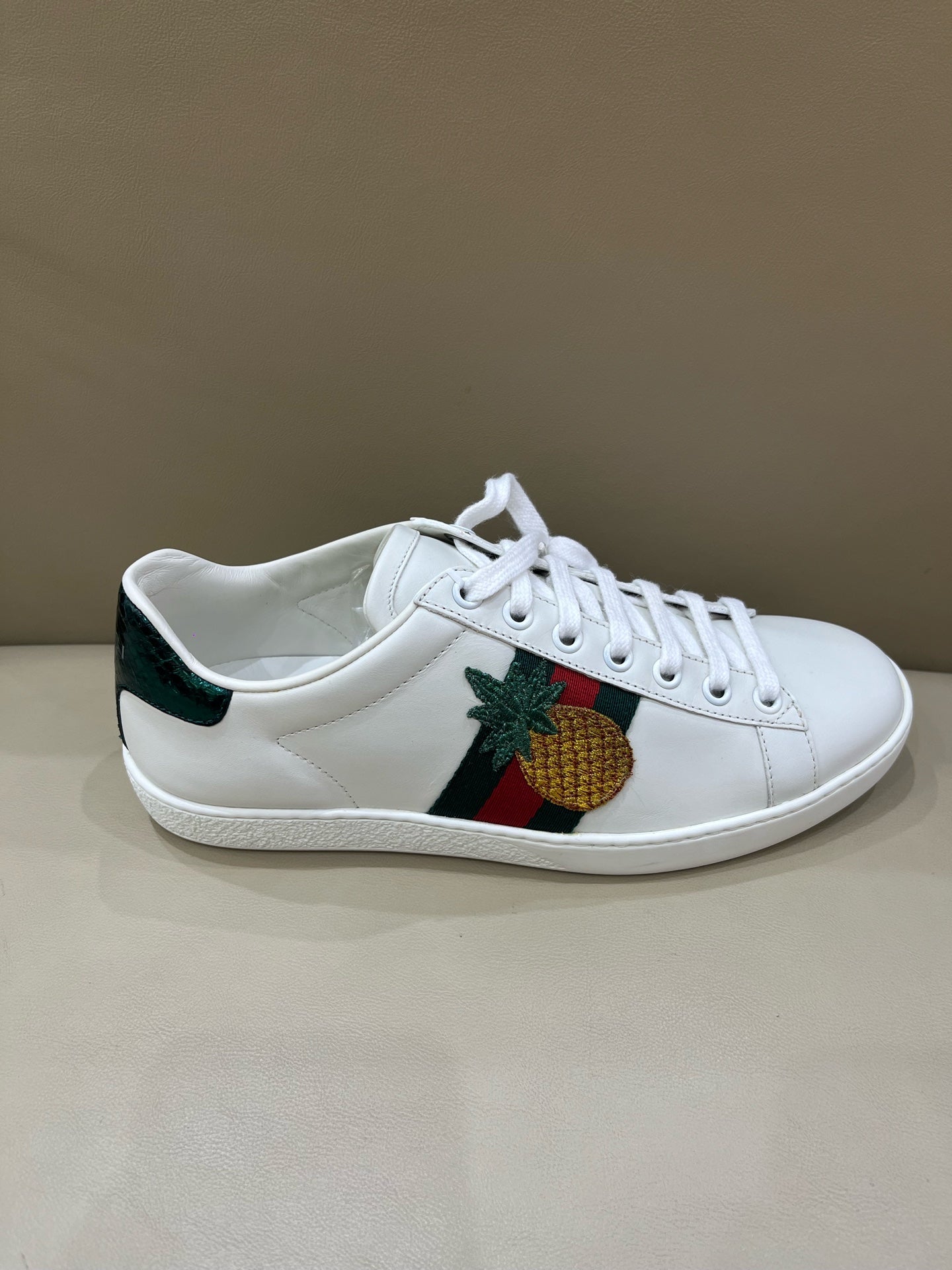Gucci |34 IT|34.5 IT|35 IT|35.5 IT|36 IT|36.5 IT|37 IT|3 431920-A38G0-9064