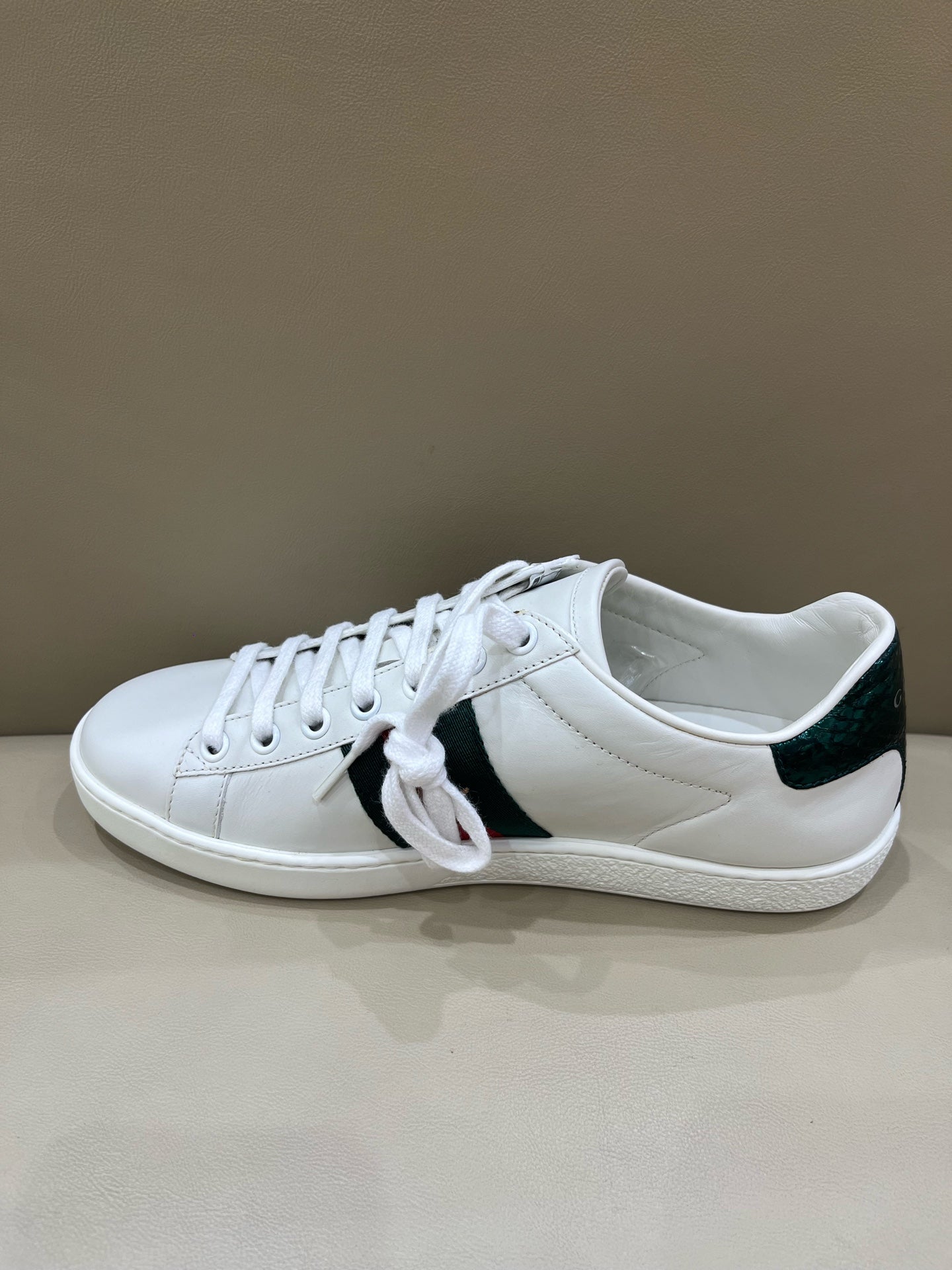 Gucci |34 IT|34.5 IT|35 IT|35.5 IT|36 IT|36.5 IT|37 IT|3 431920-A38G0-9064
