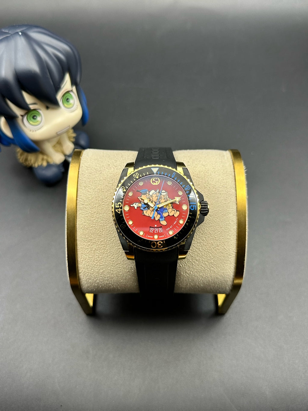 Gucci Neoprene Gold Quartz watch