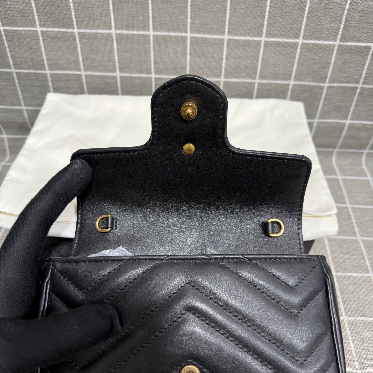Gucci GG Marmont Collection Leather Black 476433 DTDCT 1000