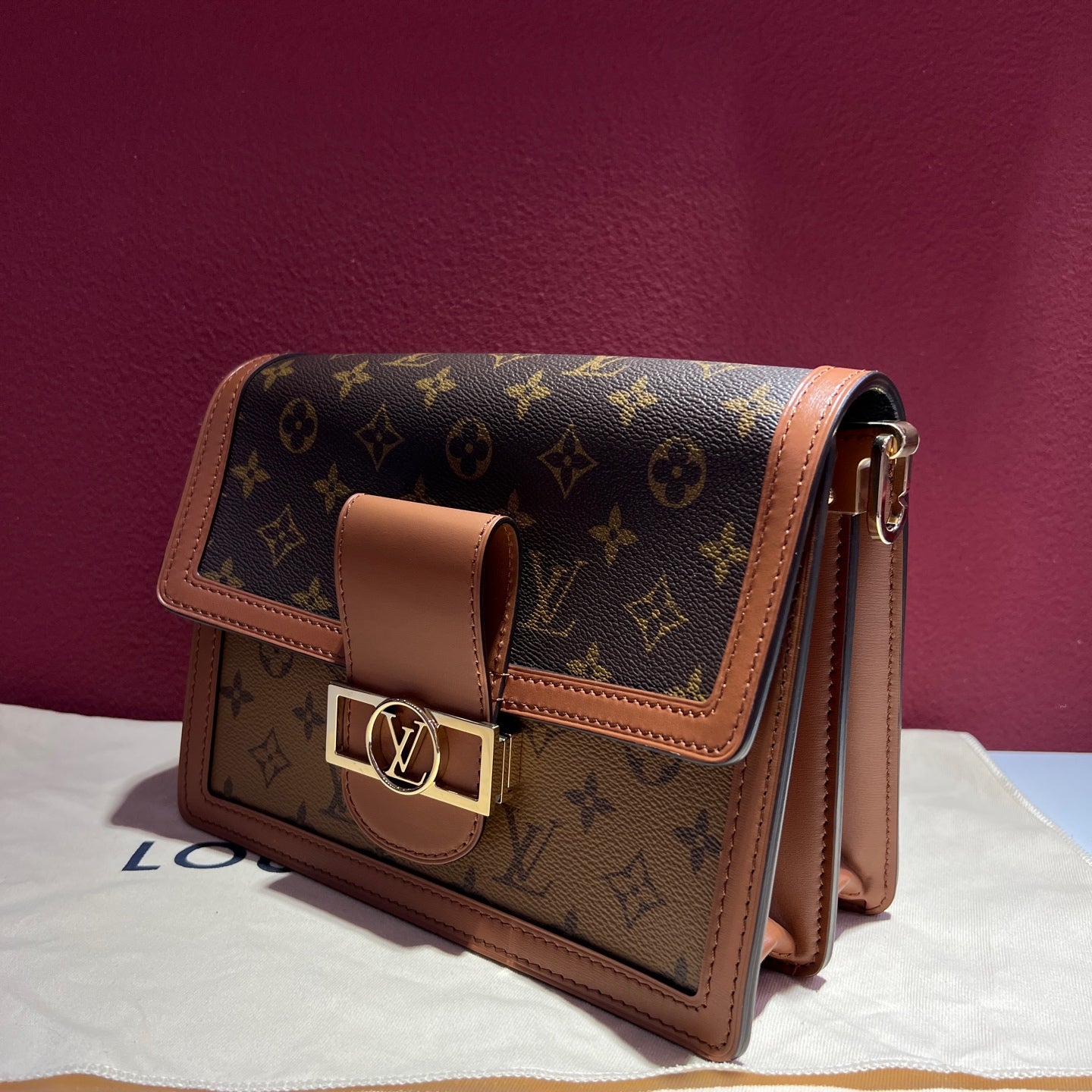 Louis Vuitton Crossbody 25.0x 17.0x 10.5 cm
