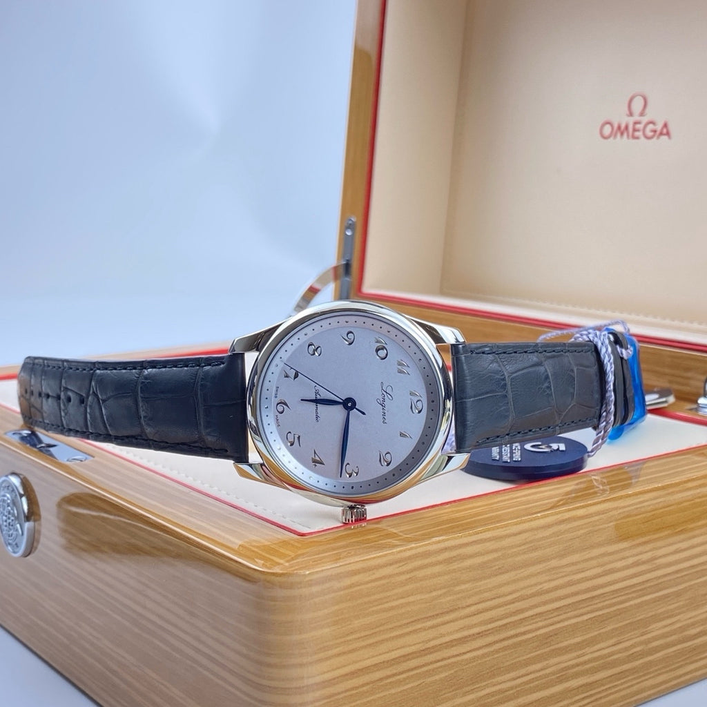 Longines Automatic (self-winding) watch