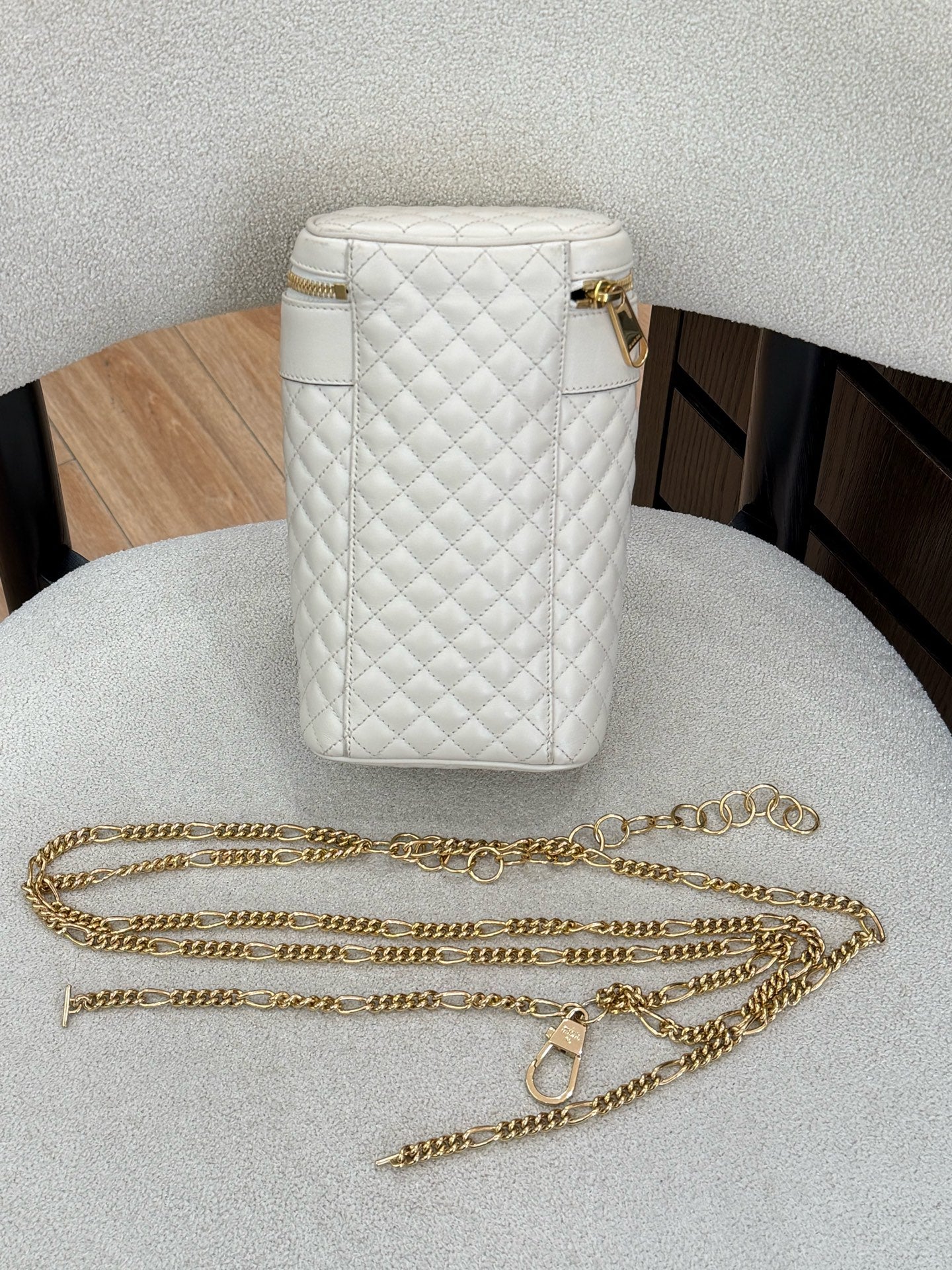 Gucci White