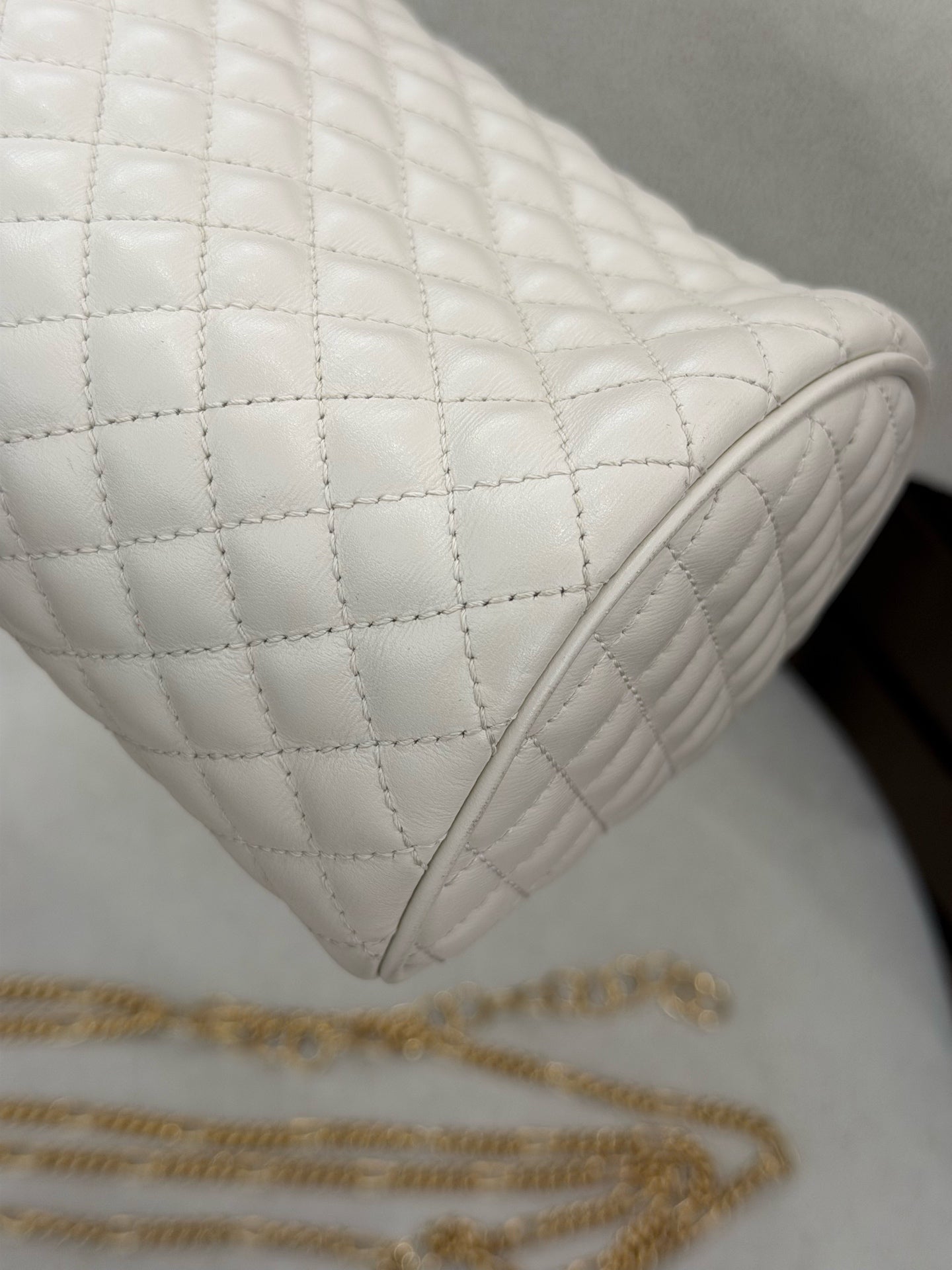 Gucci White