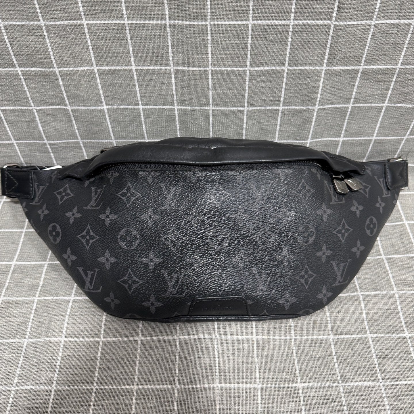 Louis Vuitton M44388