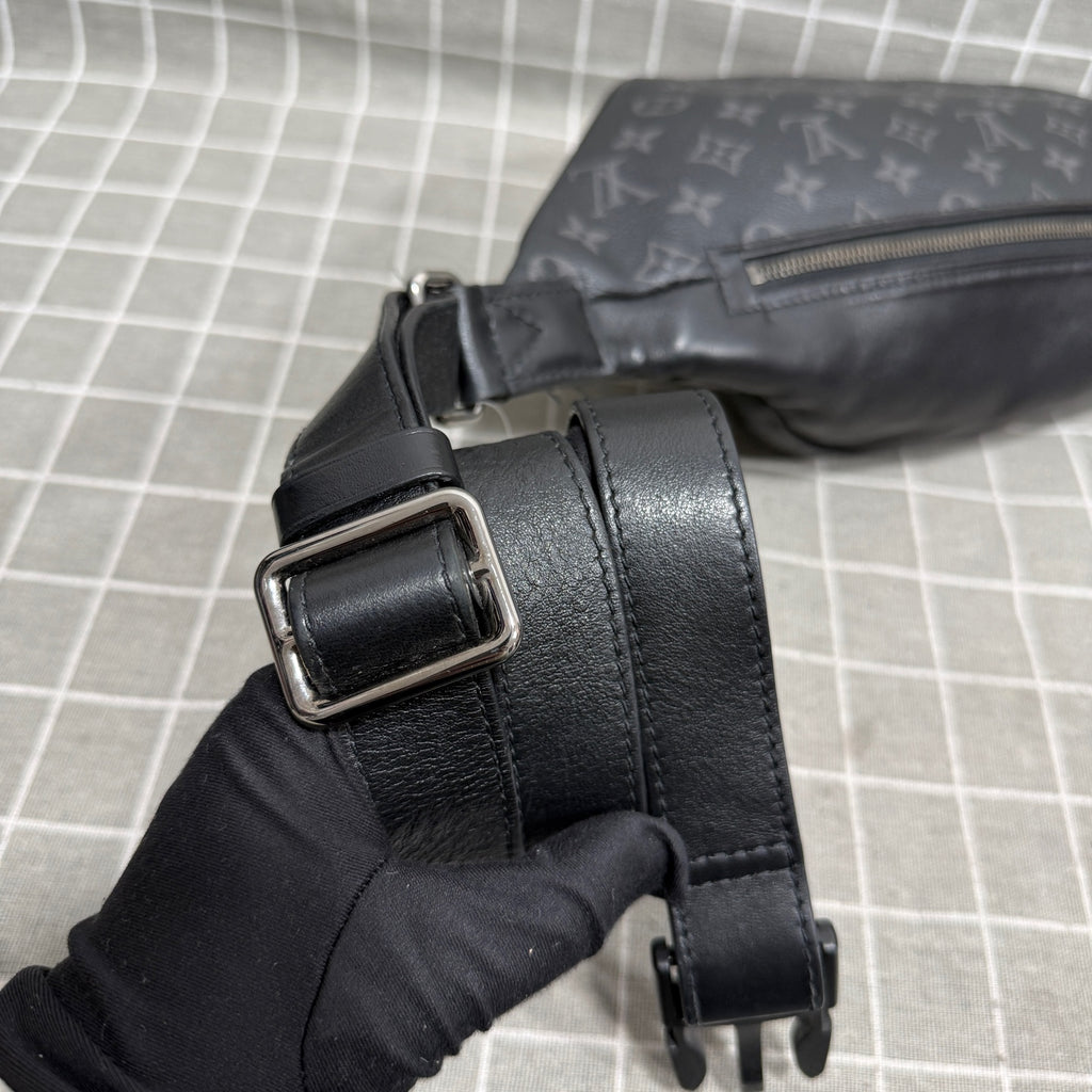 Louis Vuitton M44388