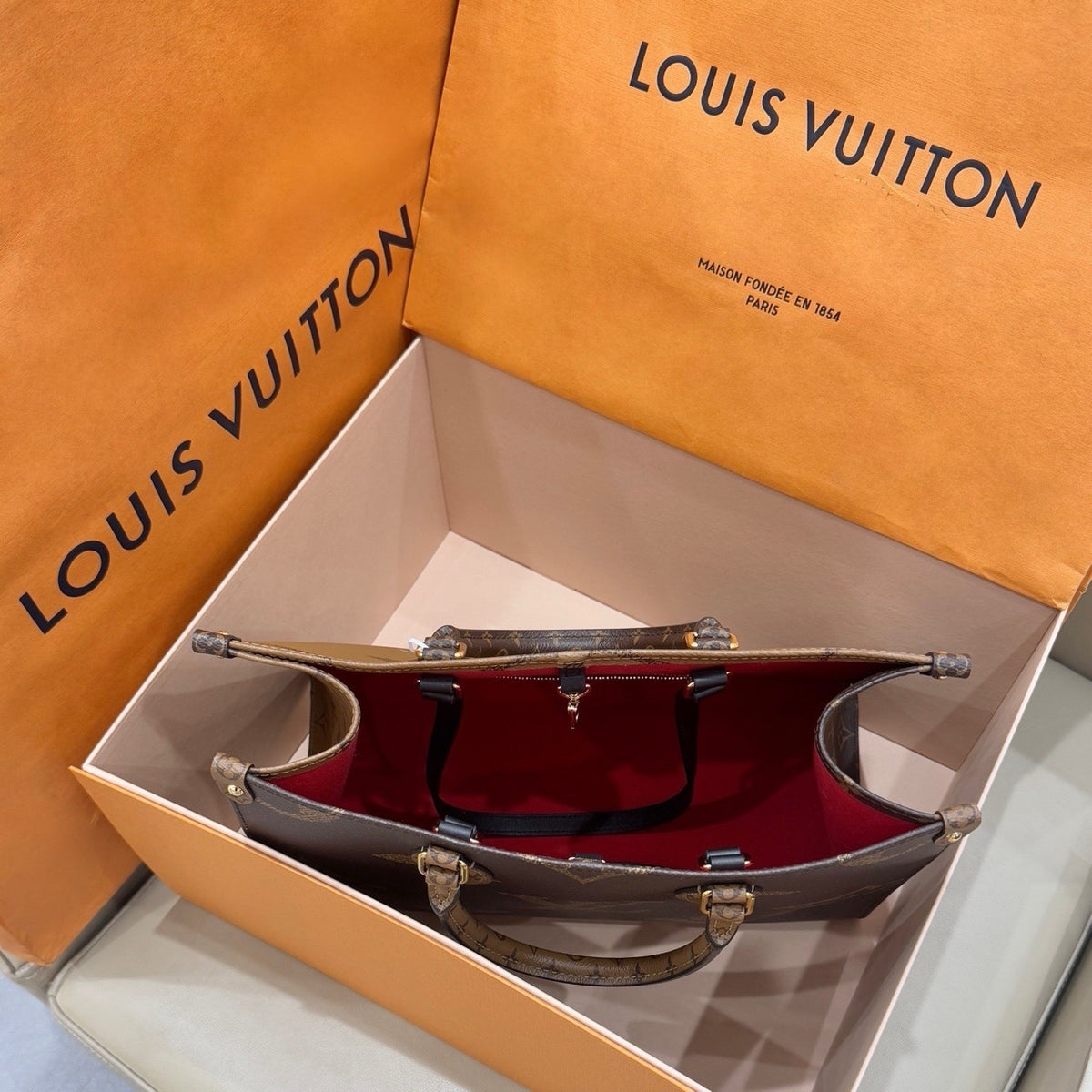 Louis Vuitton Tote