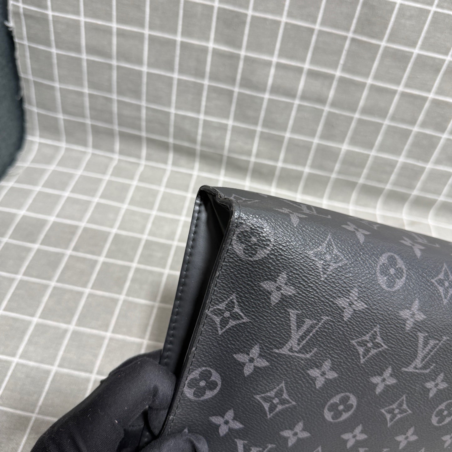 Louis Vuitton Pochette Voyage Canvas Black Clutch M61692