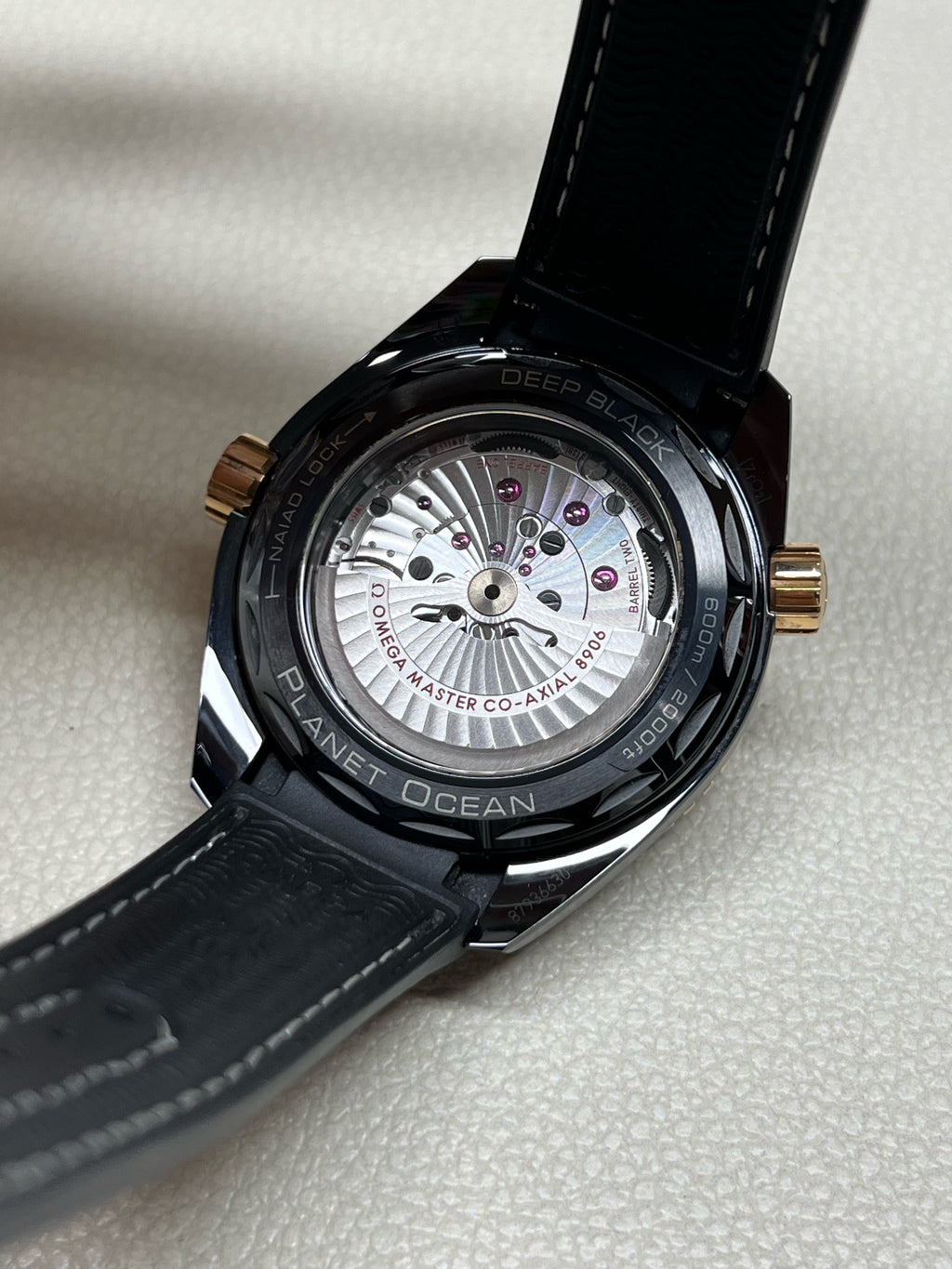 Omega Seahorse Series Black 45.5 215.63.46.22.01.001