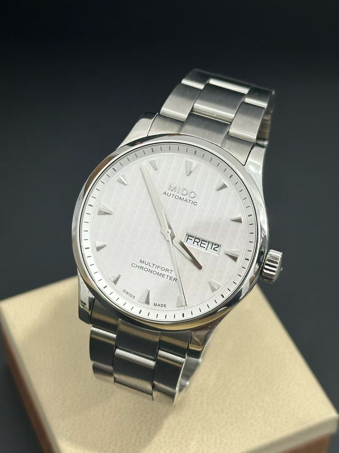 Mido Helmsman White Automatic (self-winding) watch 42 millimeters M005.431.11.031.00
