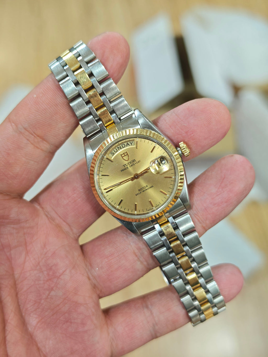 Tudor Prince Sunday Calendar Model 36 millimeters m76213-0001