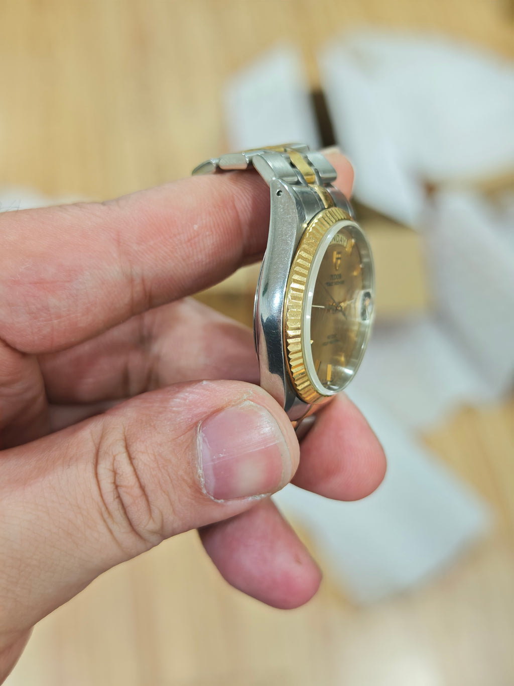 Tudor Prince Sunday Calendar Model 36 millimeters m76213-0001