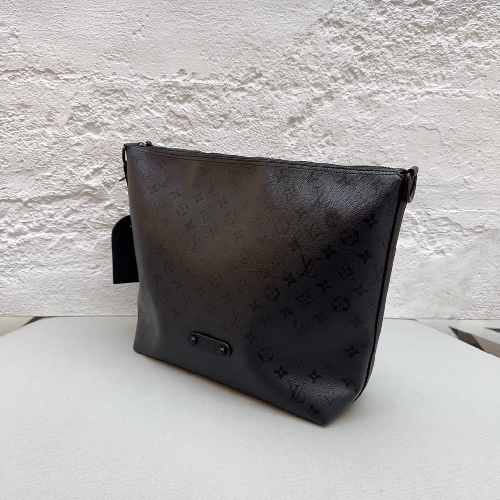 Louis Vuitton Crossbody